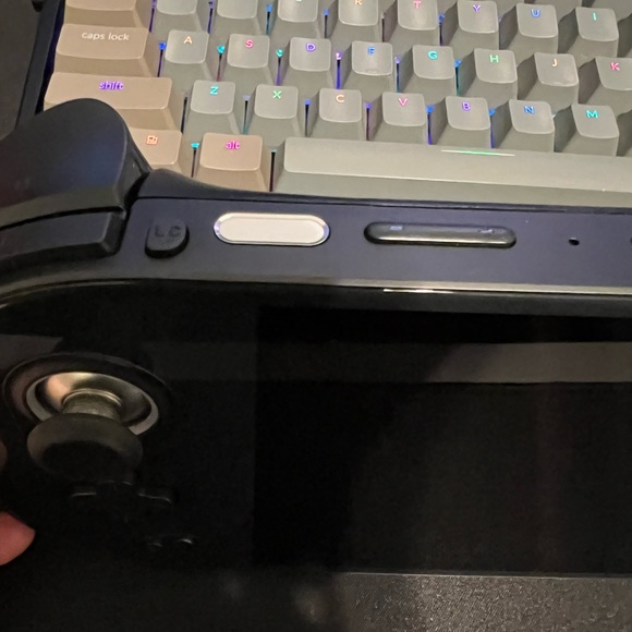 AYANEO 2 - Picture 8 of 9